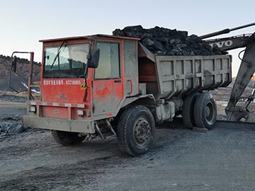 內(nèi)蒙古12噸礦山運輸車